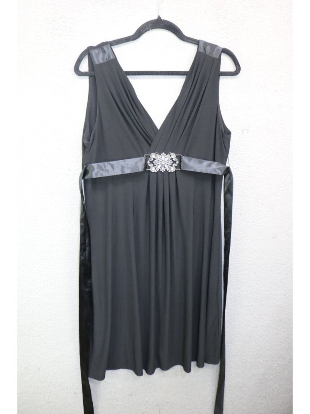 Scarlett Nite Vtg. Black Sleeveless V Neck Silky Dress-16-Babydoll-Whimsigoth